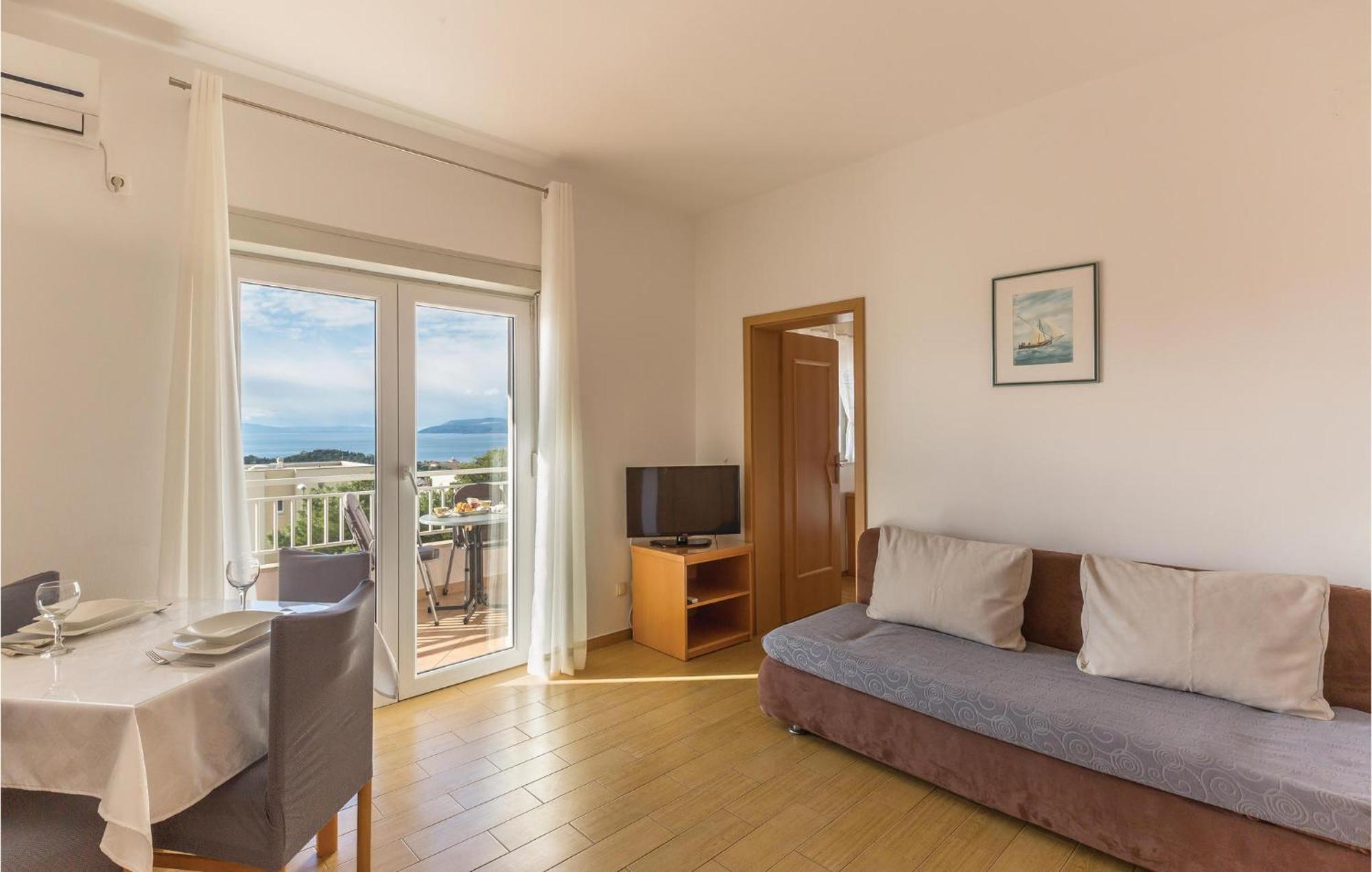 1 Bedroom Stunning Apartment In Makarska Zewnętrze zdjęcie